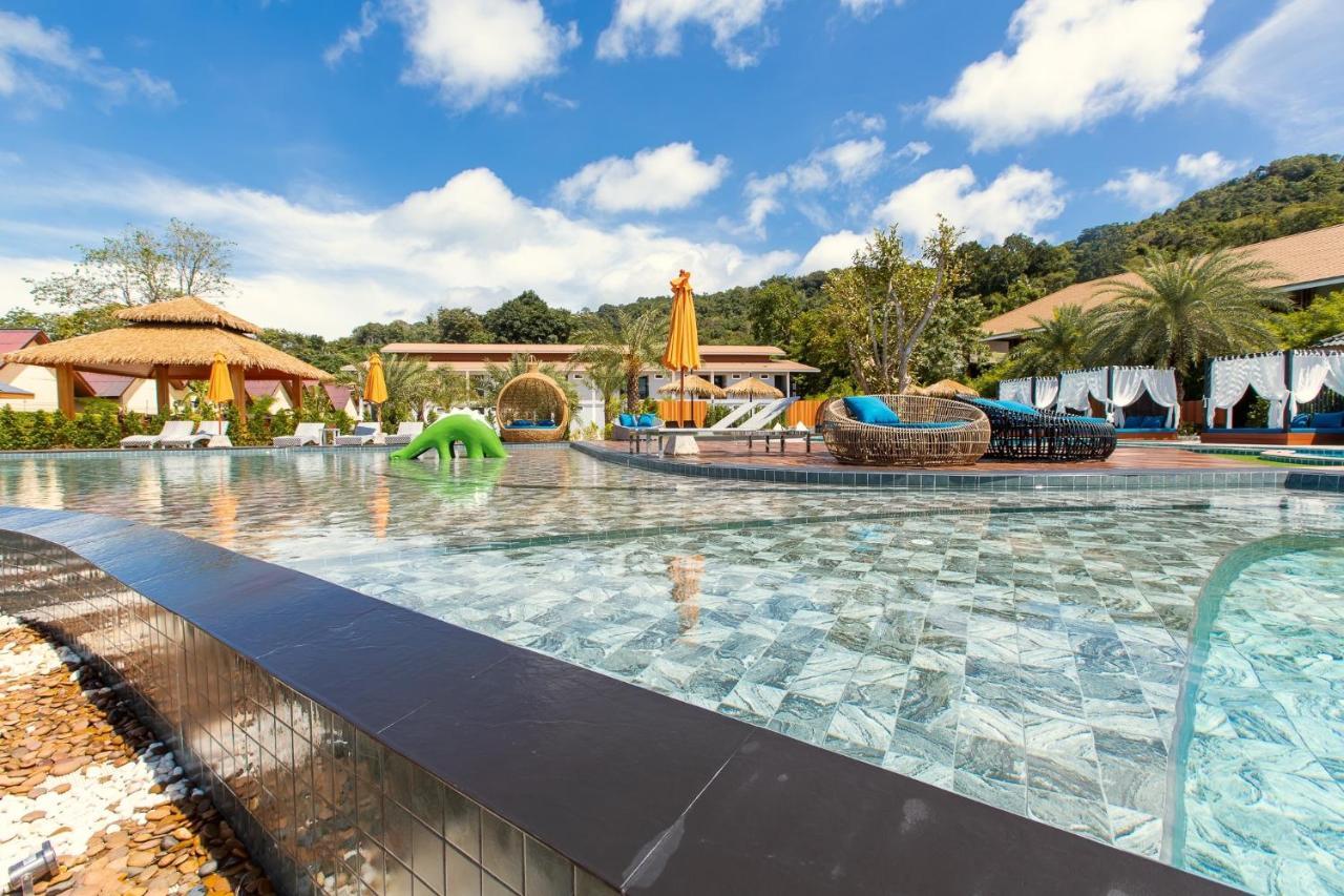 U Rip Resort Phi Phi Hotel Екстериор снимка