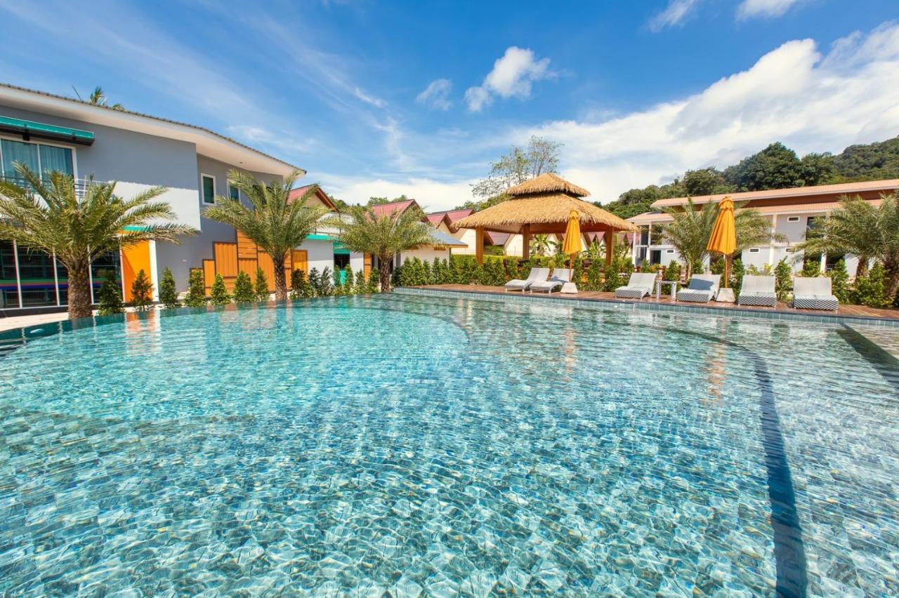 U Rip Resort Phi Phi Hotel Екстериор снимка