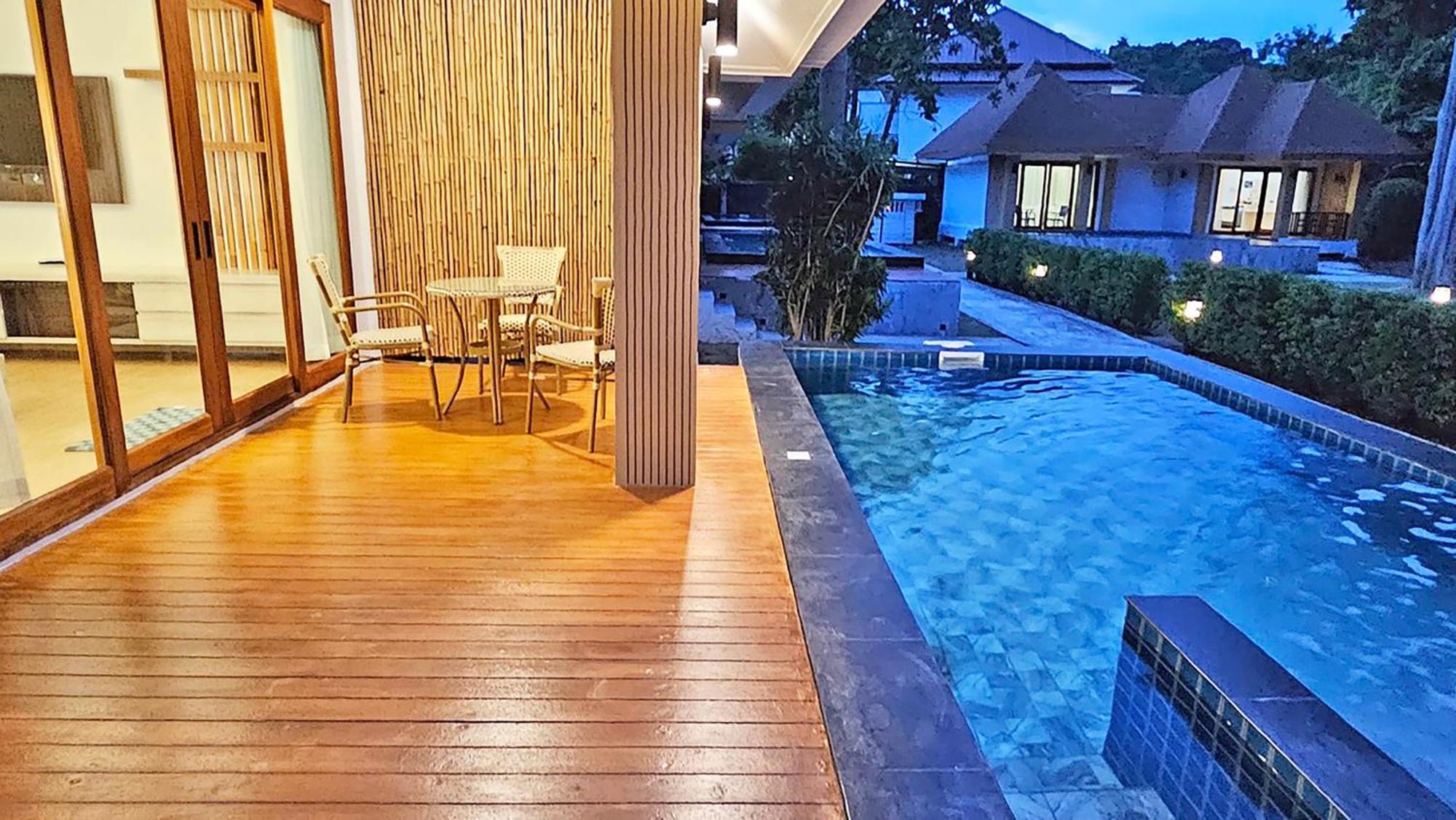U Rip Resort Phi Phi Hotel Стая снимка